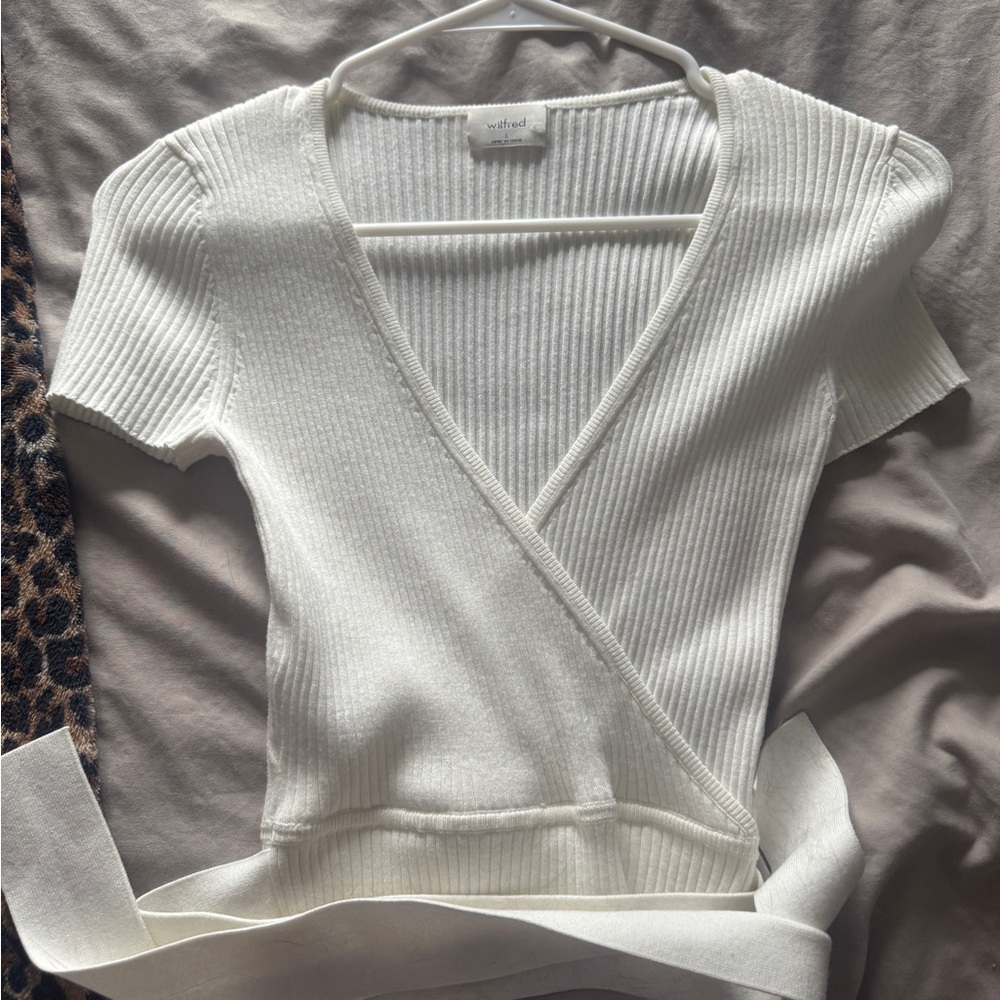 Aritzia Wilfred All Tied Up top